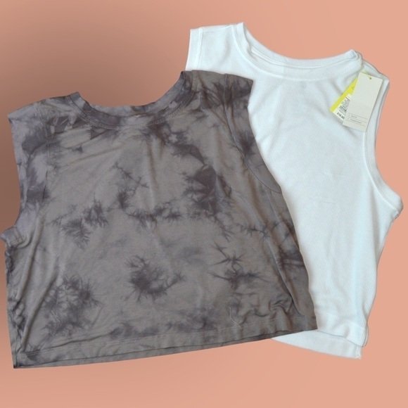 2 Workout Boxy Fit Crew Neck Crop Tanks, Size Large (1 NWT) - Picture 2 of 16